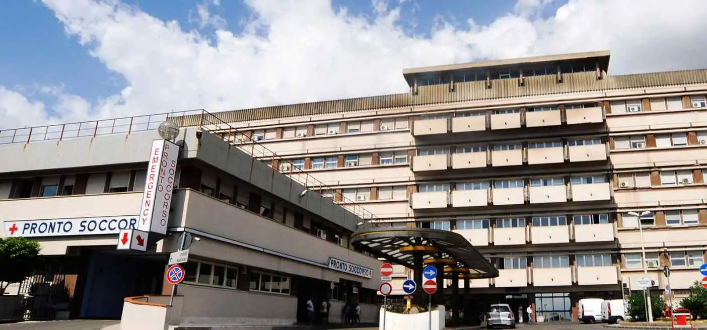 Travolto e ucciso da un tir mentre è in bicicletta: 56enne morto a Messina\n