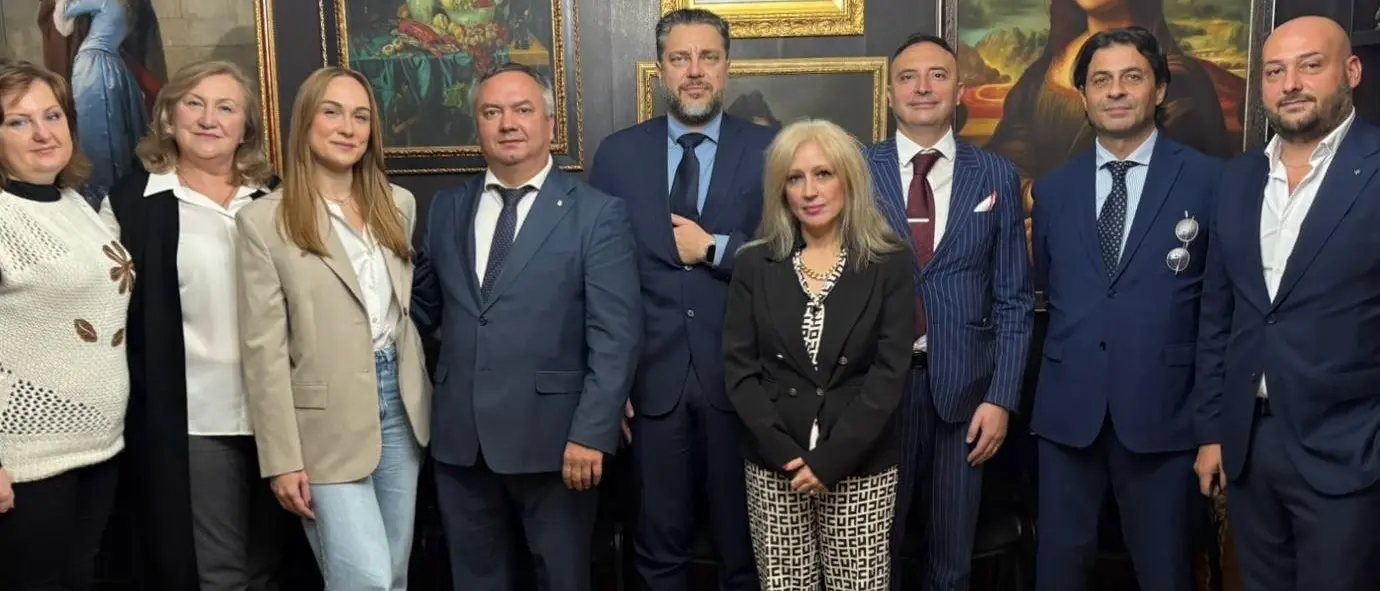 Il console generale dell’Ucraina incontra un gruppo di professionisti reggini\n