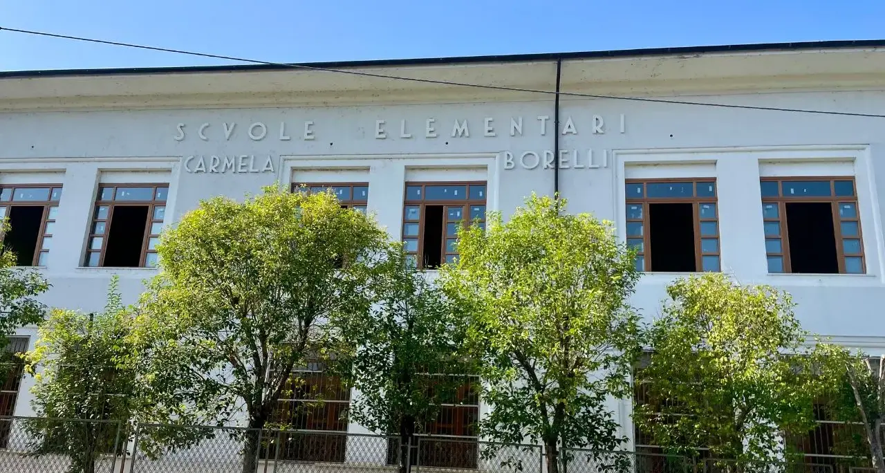 Bullismo in una scuola di Cosenza, la replica dell’istituto: «Denunceremo»