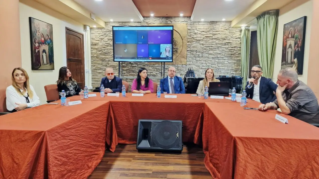 A Soriano scuola e Comune ricordano Filippo Ceravolo: «Dopo 13 anni ora lo Stato dia risposte concrete»