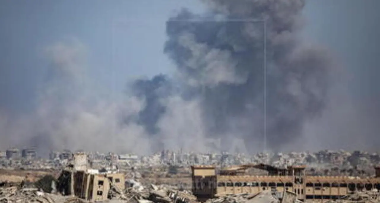 Netanyahu ordina\u00A0“raid massicci” a Gaza: 65 morti. Trump: «La tregua non è a rischio»\n