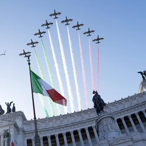 Cosenza celebra il 4 Novembre: cerimonia per l’Unità Nazionale e le Forze Armate in Piazza della Vittoria