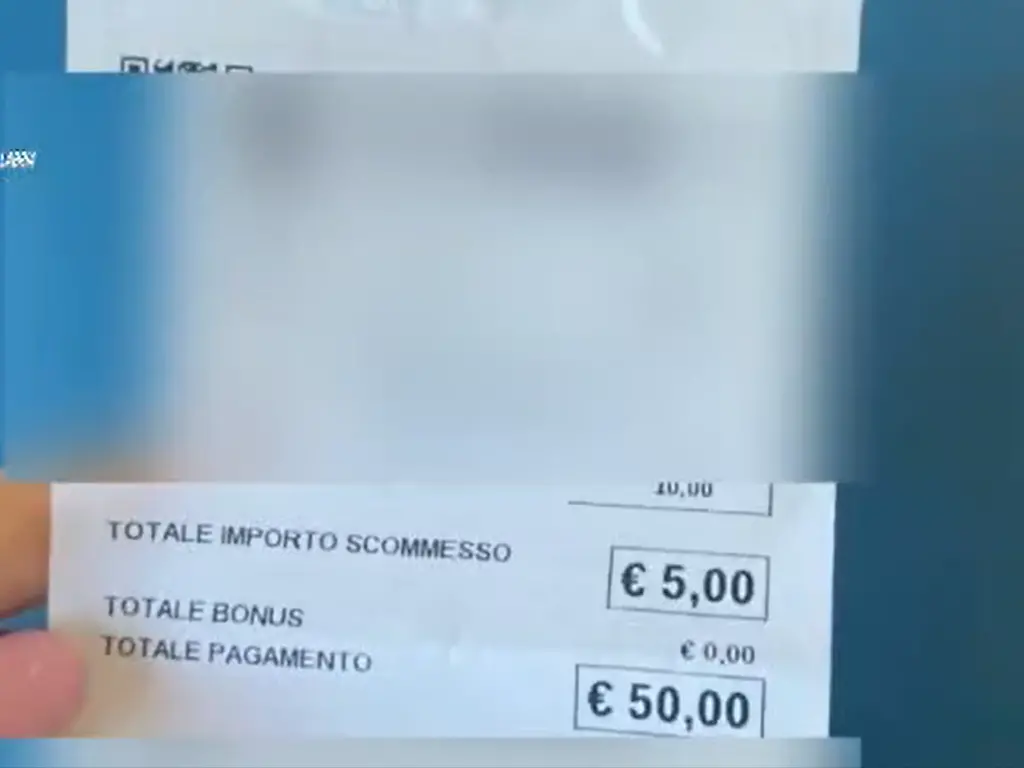 Partite truccate, arbitro di Reggio Calabria ai domiciliari con altre 4 persone: fino a 10mila euro per aggiustare i risultati