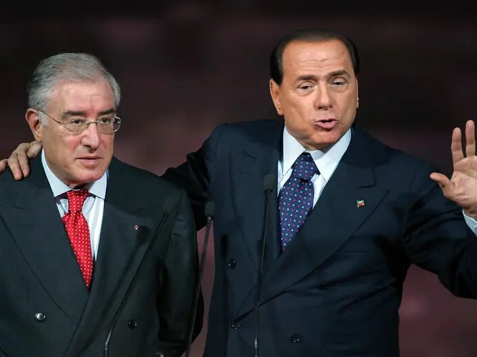 Mafia-politica, Berlusconi e Dell’Utri assolti: la verità dopo trent’anni. Ma questo non può indebolire la magistratura