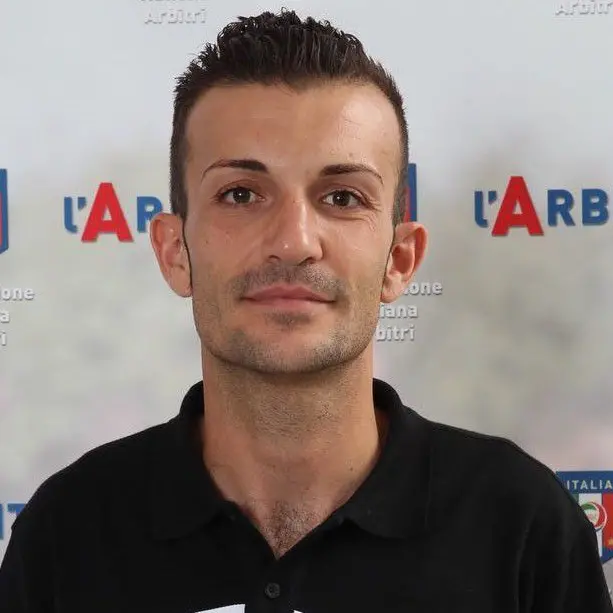 Da Gubbio a Benevento,\u00A0l’infortunio sospetto e\u00A0l’ombra delle scommesse tra il 2020 e il 2024: chi è l’arbitro Luigi Catanoso\n