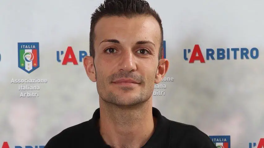 Da Gubbio a Benevento, l’infortunio sospetto e l’ombra delle scommesse tra il 2020 e il 2024: chi è l’arbitro Luigi Catanoso