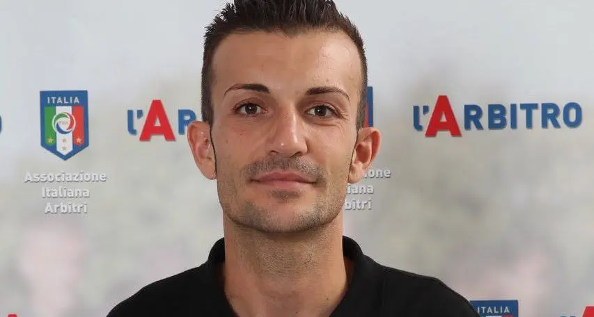 Da Gubbio a Benevento,\u00A0l’infortunio sospetto e\u00A0l’ombra delle scommesse tra il 2020 e il 2024: chi è l’arbitro Luigi Catanoso\n