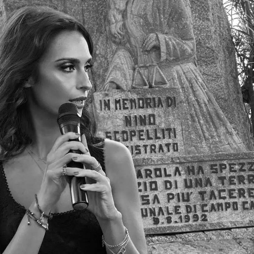 «Verità e giustizia sono un diritto, non una concessione del tempo». Rosanna Scopelliti punge Nordio: «Lo Stato non si arrende»\n