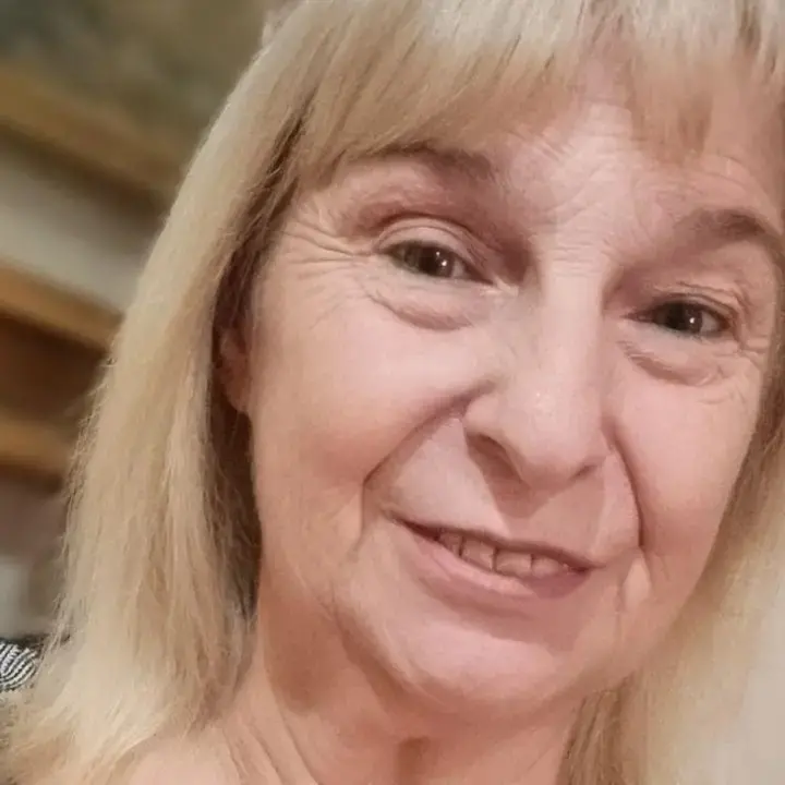 Donna travolta e uccisa da auto pirata sulle strisce pedonali nel Teramano\n