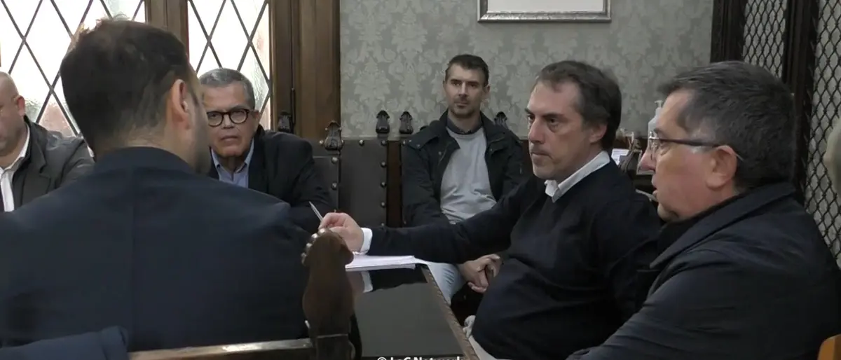 Telecontact, incontro con i sindacati in Comune: «Politica può svolgere ruolo importante per i 500 lavoratori a rischio»