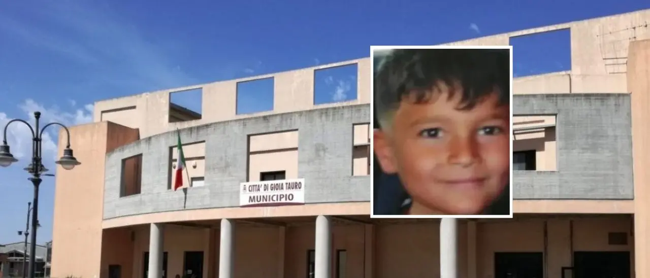 L’addio al piccolo Nicodemo unisce Gioia Tauro: il 31 ottobre la città osserva il lutto\n