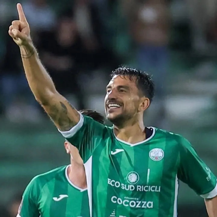 Le parole di Miceli: «Vittoria finale? Il Cosenza con i tifosi...»