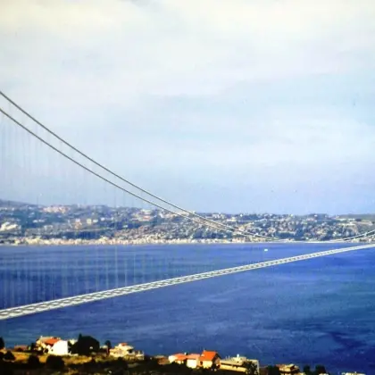 Ponte sullo Stretto, la Corte dei conti dice no al progetto. L’ira di Meloni contro i giudici,\u00A0Salvini: «Andiamo avanti»\n