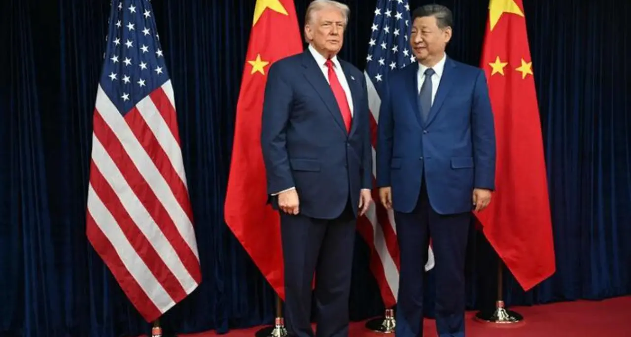 Finito il vertice tra Trump e Xi:\u00A0il tycoon annuncia l’accordo su terre rare\n