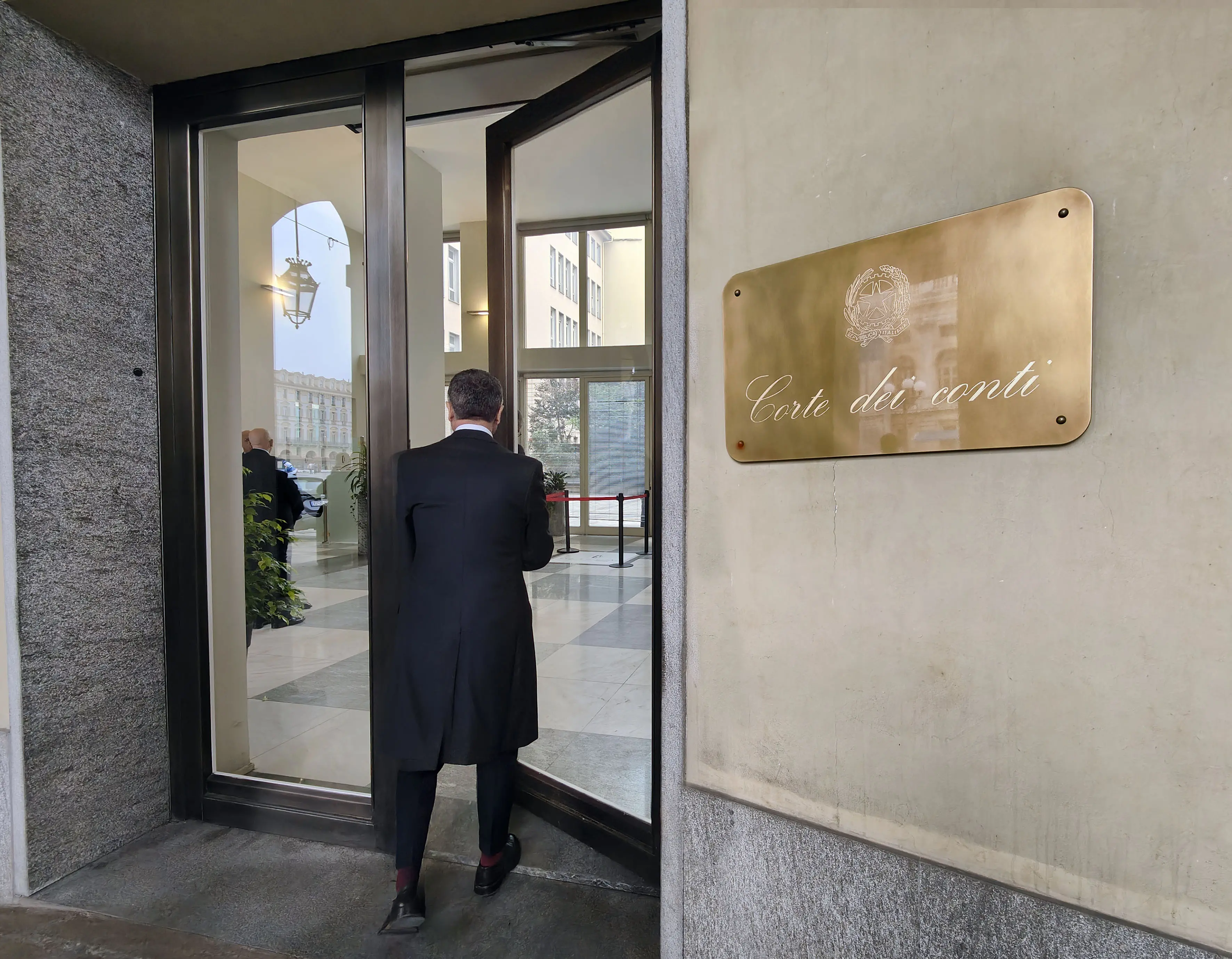 «Critiche siano rispettose dell’operato dei magistrati», la Corte dei conti interviene dopo le polemiche per il No al Ponte sullo Stretto