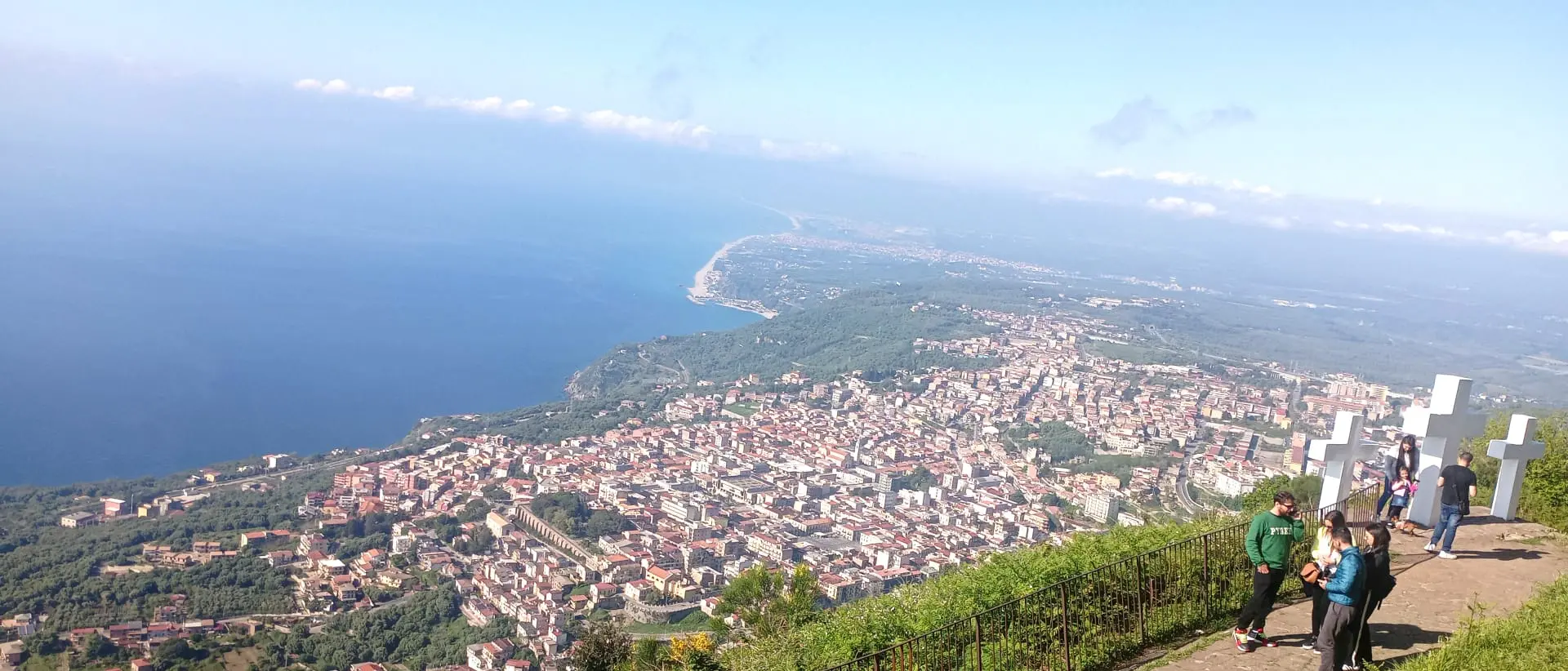 Palmi, incendiato mezzo della ditta impegnata nella riqualificazione del belvedere di monte\u00A0Sant'Elia