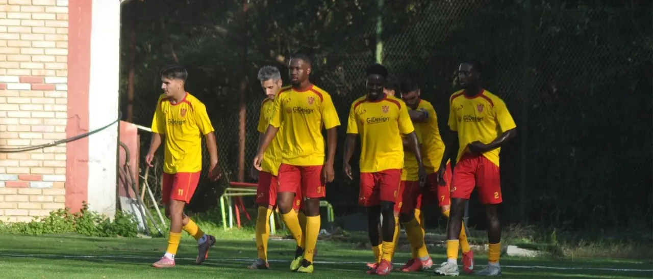 Eccellenza Calabria, le “cooperative del gol”: Praiatortora, Isola C.R. e Brancaleone davanti a tutti\n