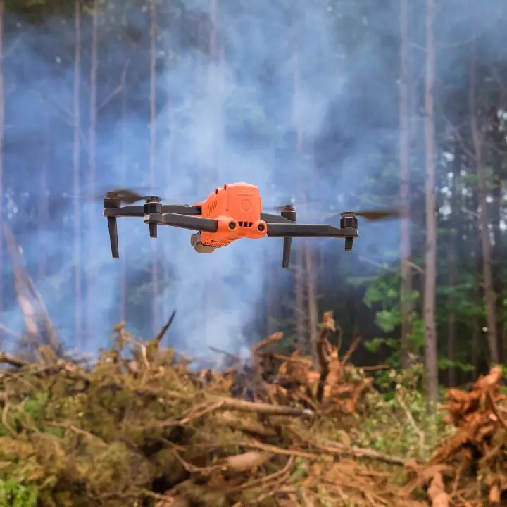 Droni e incendi in Calabria, Falcomatà: «Dati Effis\u00A0drammatici. Effetti teatrali di Occhiuto sono già svaniti»\n