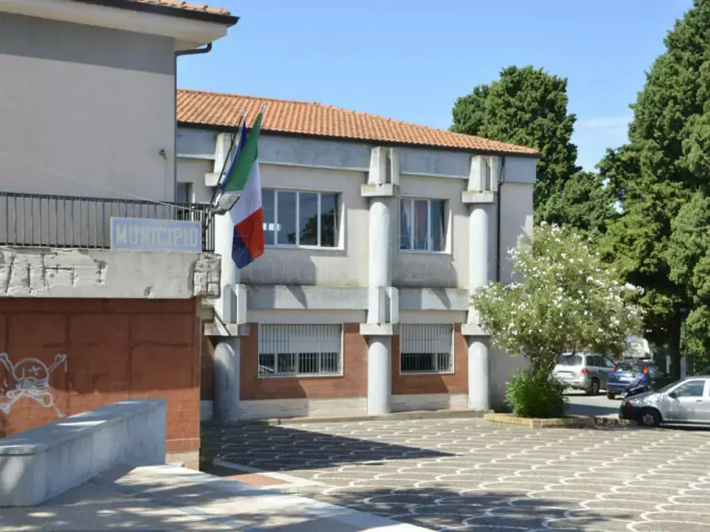 Inchiesta sul Comune di Ricadi,\u00A0il gip ordina la retrodatazione dell’iscrizione sul registro della Procura per tre indagati\n