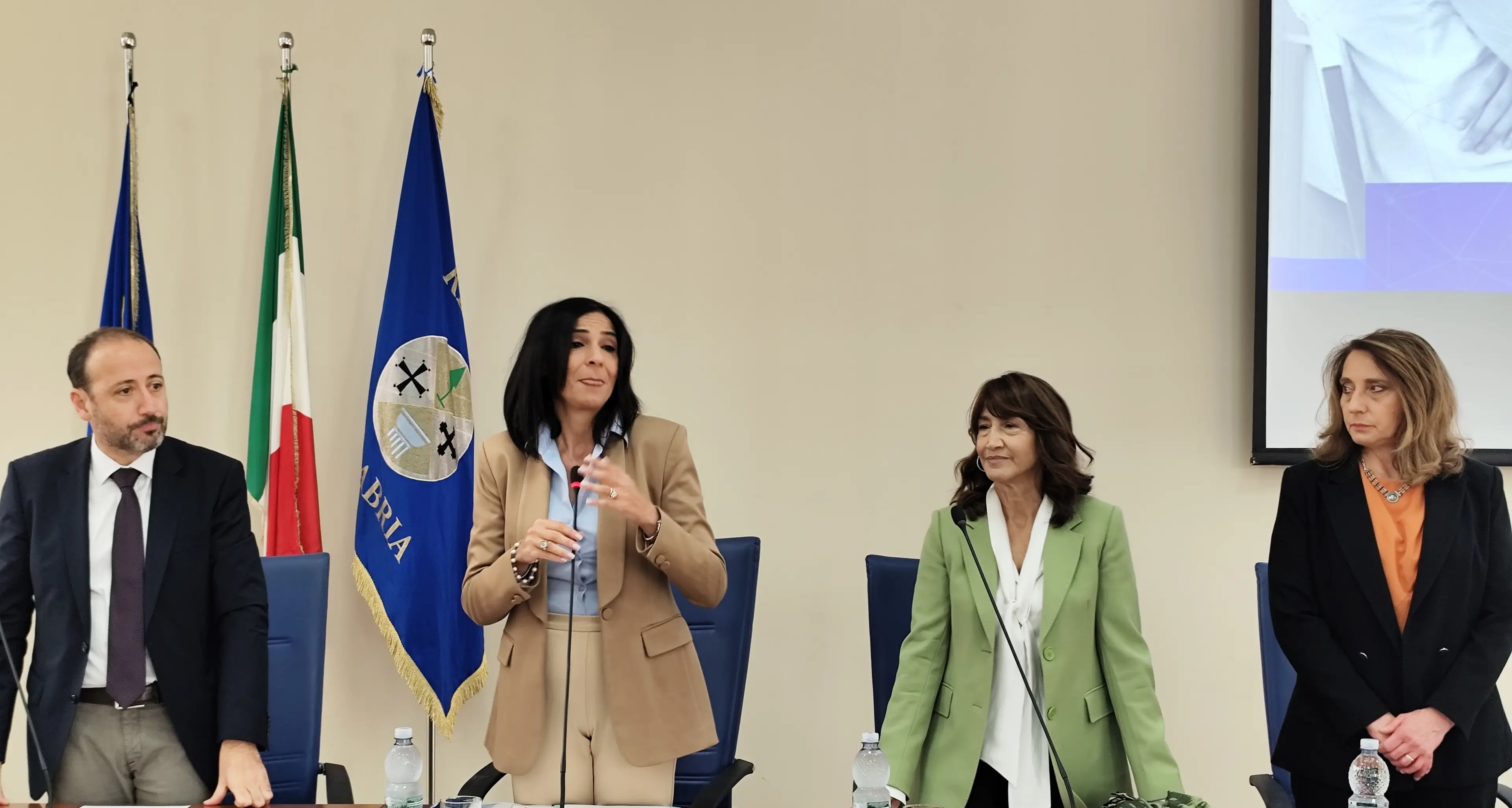 Il 63% degli studenti calabresi chiede aiuto: arrivano 43 psicologi in quasi 300 scuole