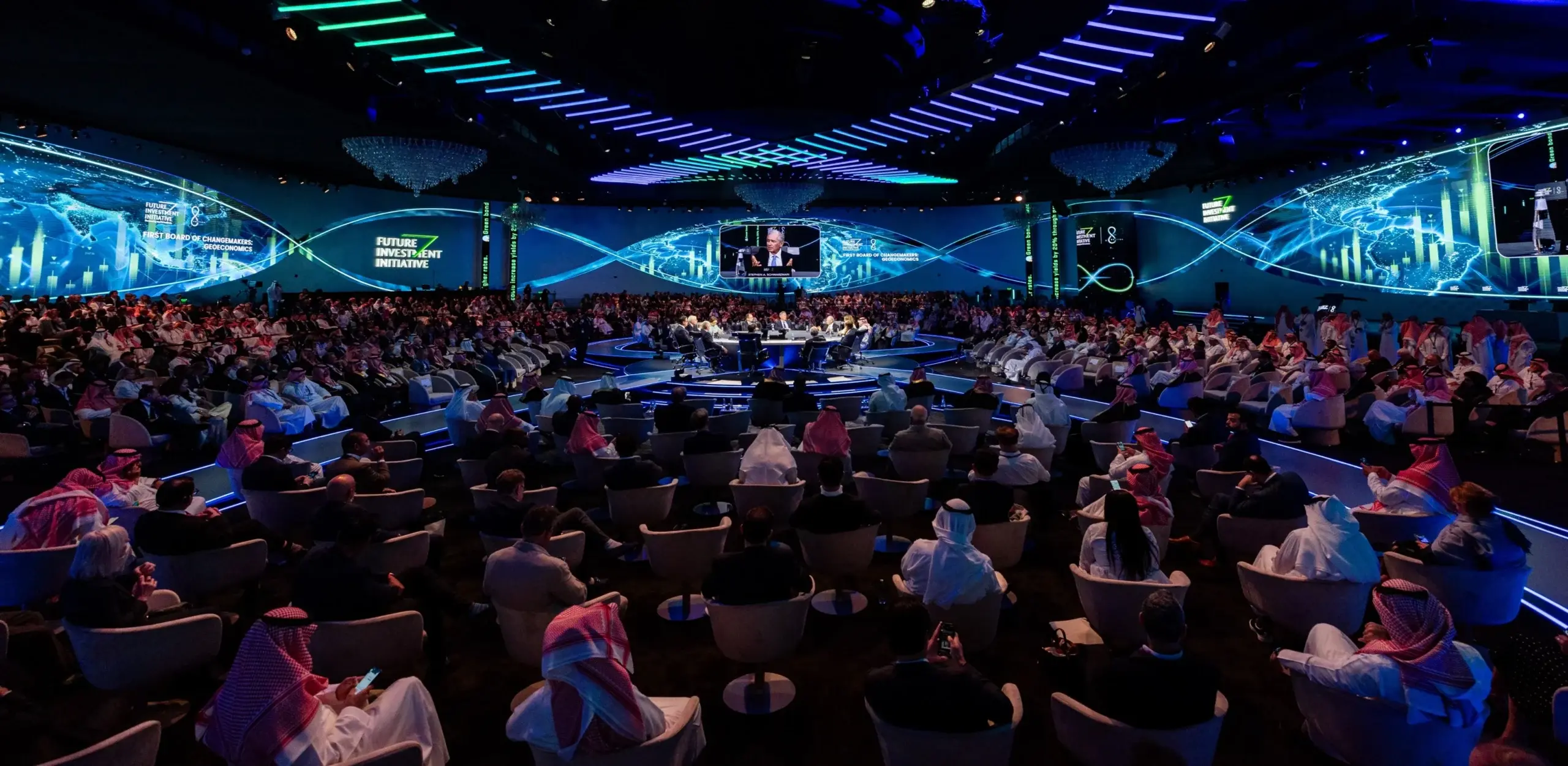 Riad ospita la “Davos del deserto”: 92 Paesi a confronto su economia, tecnologia e sviluppo sostenibile\n