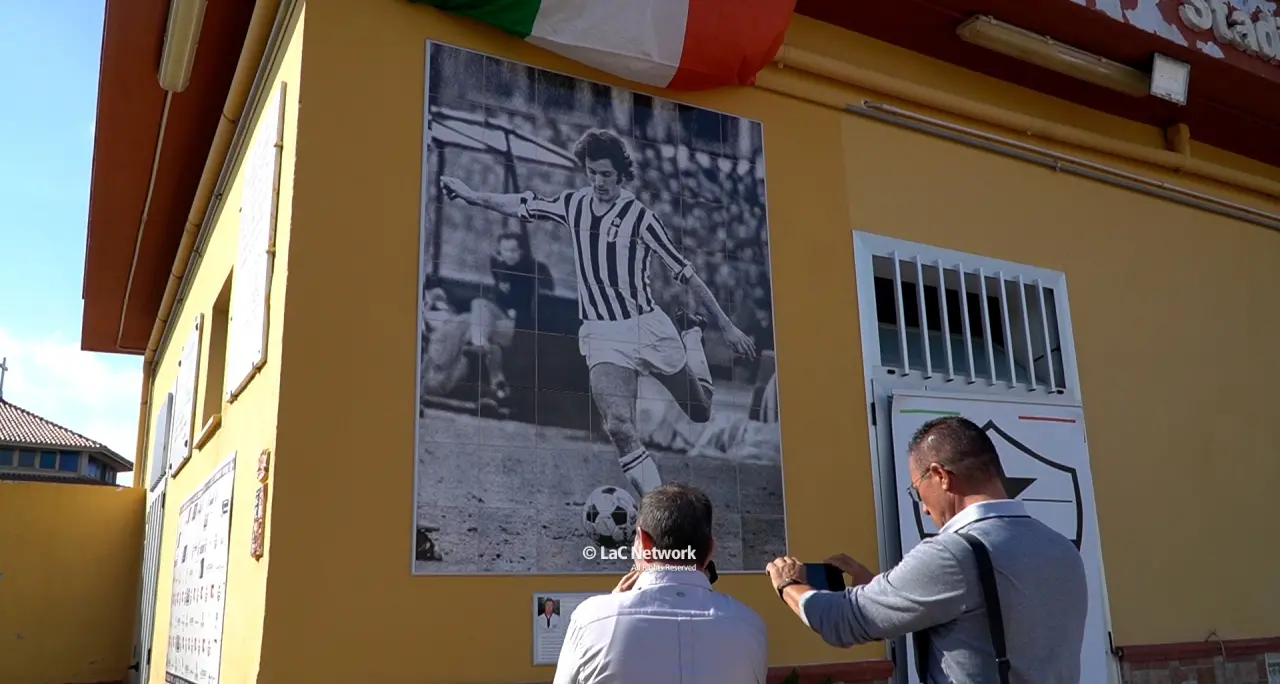 Effigie nello stadio intitolata al fratello, così la città di Scalea ricorda il campione Silvio Longobucco