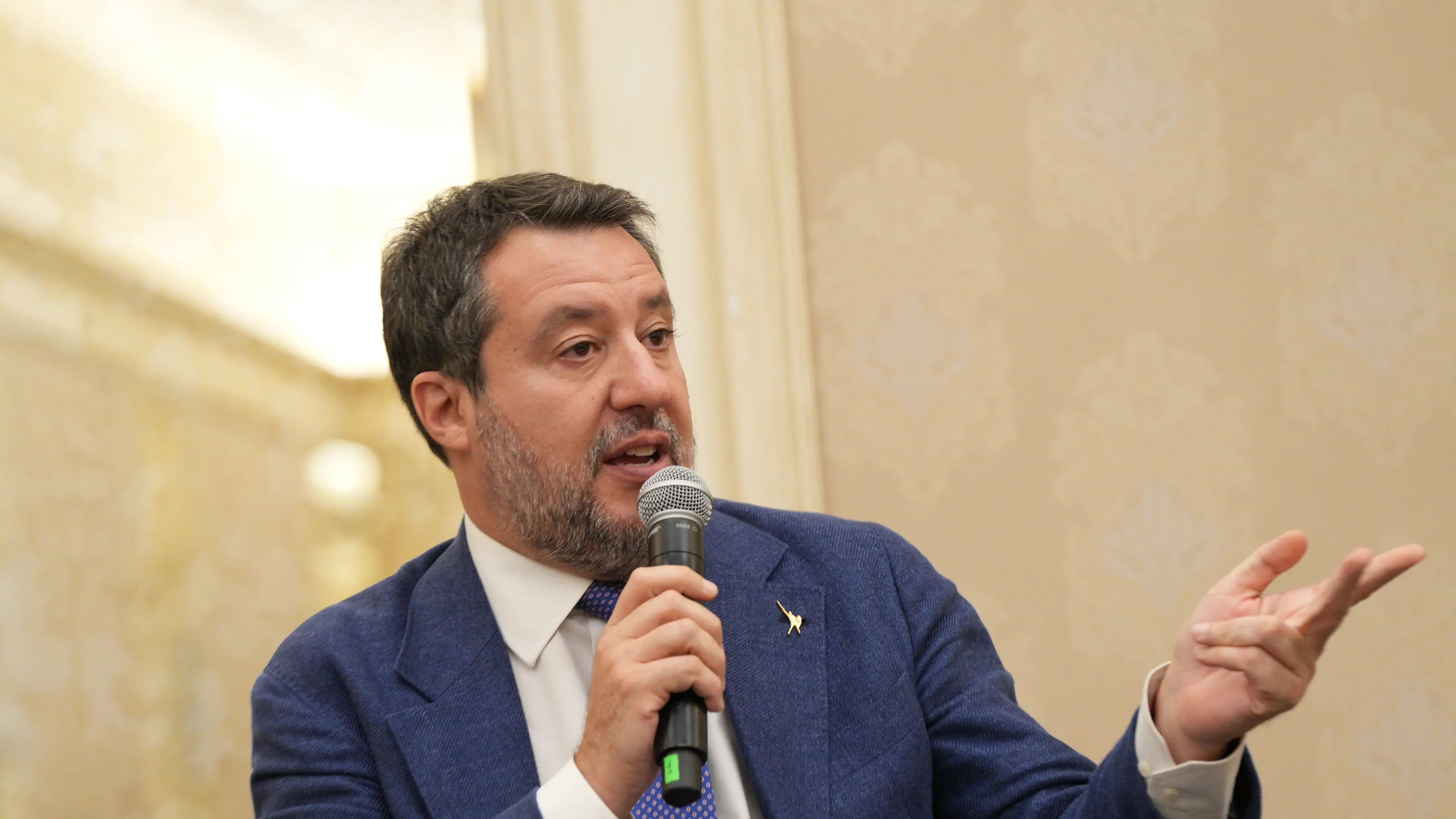 Ponte sullo Stretto, Salvini alza la posta: la Lega chiede vicepresidenza e Infrastrutture nella giunta Occhiuto\n