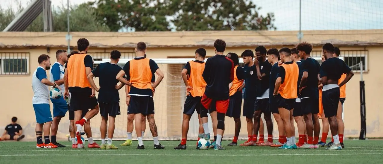 Serie D, la Vibonese tiene fisso il mirino sulla vetta: i rossoblù attendono il Ragusa con l'obiettivo di ritrovare i tre punti\n