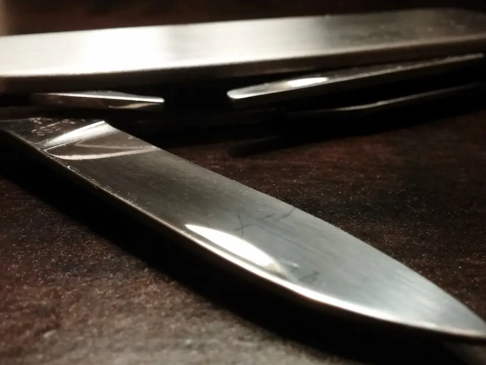 Coltellata a Schiavonea, trentenne ferito in strada dopo una lite tra stranieri