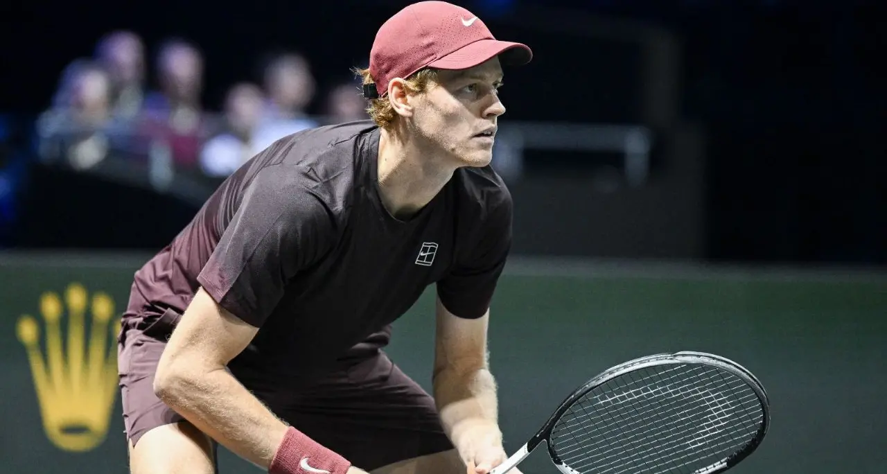 Tennis, un Sinner poco brillante elimina Cerundolo e vola ai quarti a Parigi\n