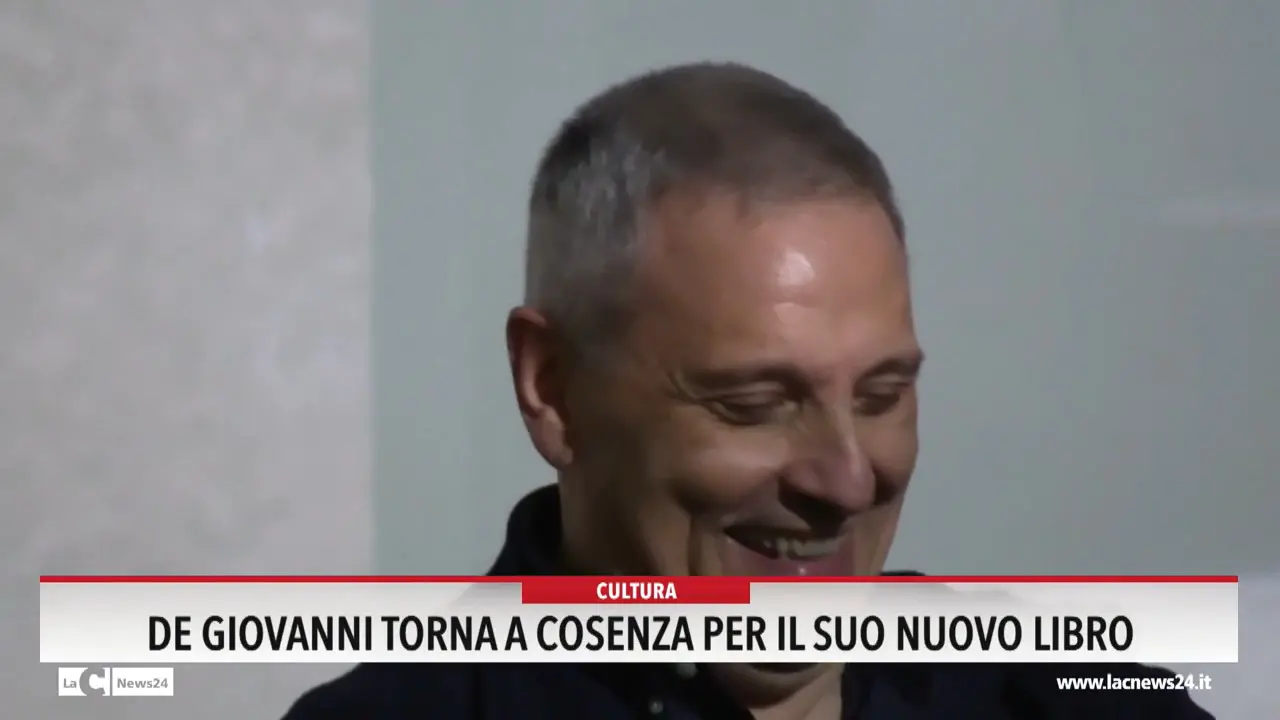 De giovanni torna a Cosenza per il suo nuovo libro