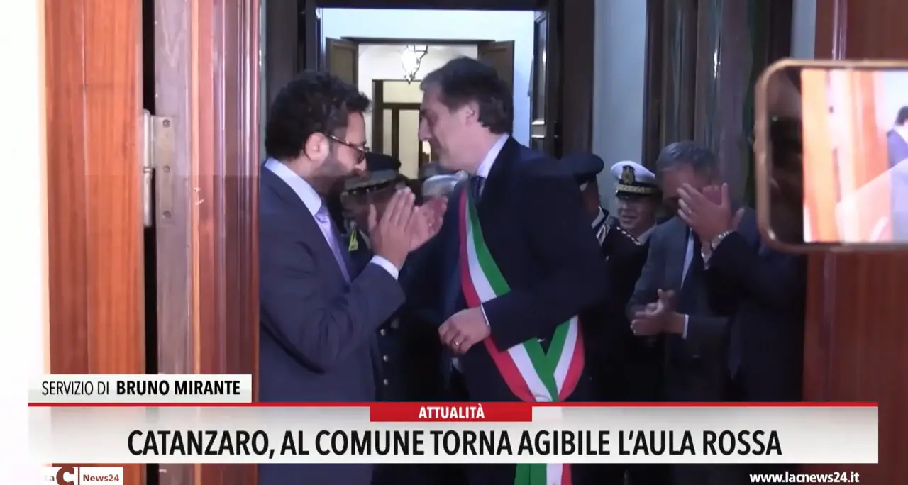 Catanzaro, al comune torna agibile l'aula rossa