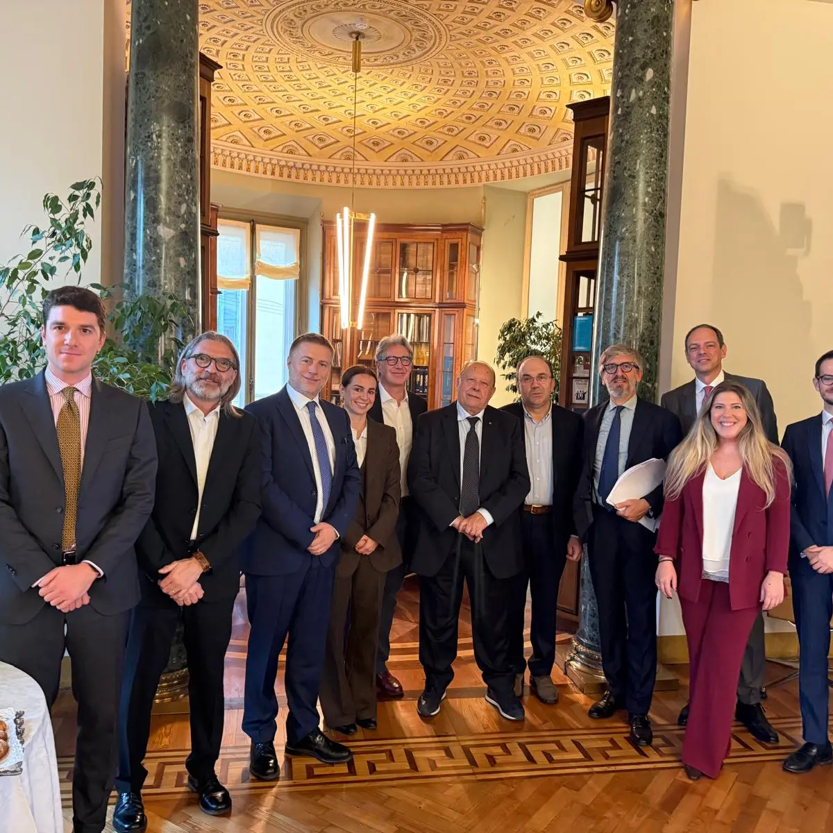 Cinzano passa al Gruppo Caffo: completato il closing per il rilancio del marchio storico\n