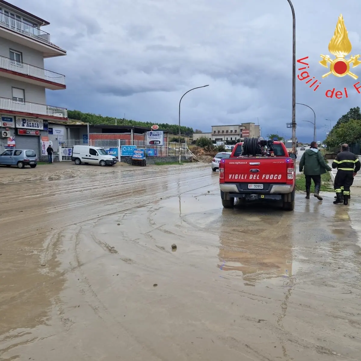 Maltempo, statale 106 allagata a Cropani: strada aperta ma Anas raccomanda massima prudenza