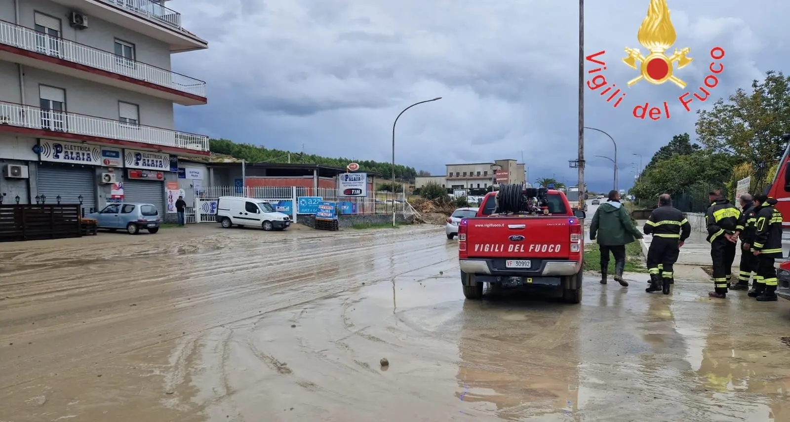 Maltempo, statale 106 allagata a Cropani: strada aperta ma Anas raccomanda massima prudenza
