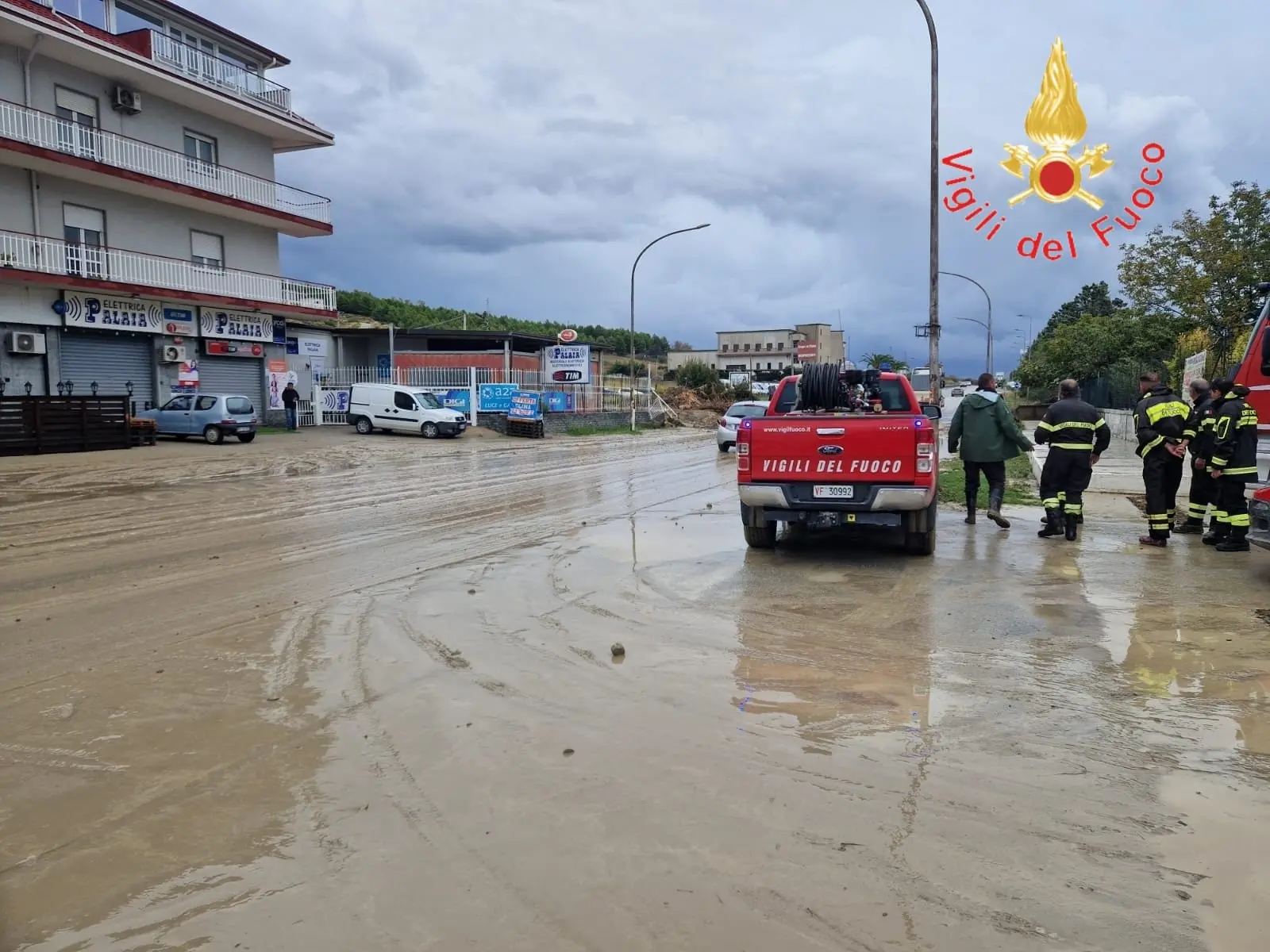 Maltempo, statale 106 allagata a Cropani: strada aperta ma Anas raccomanda massima prudenza