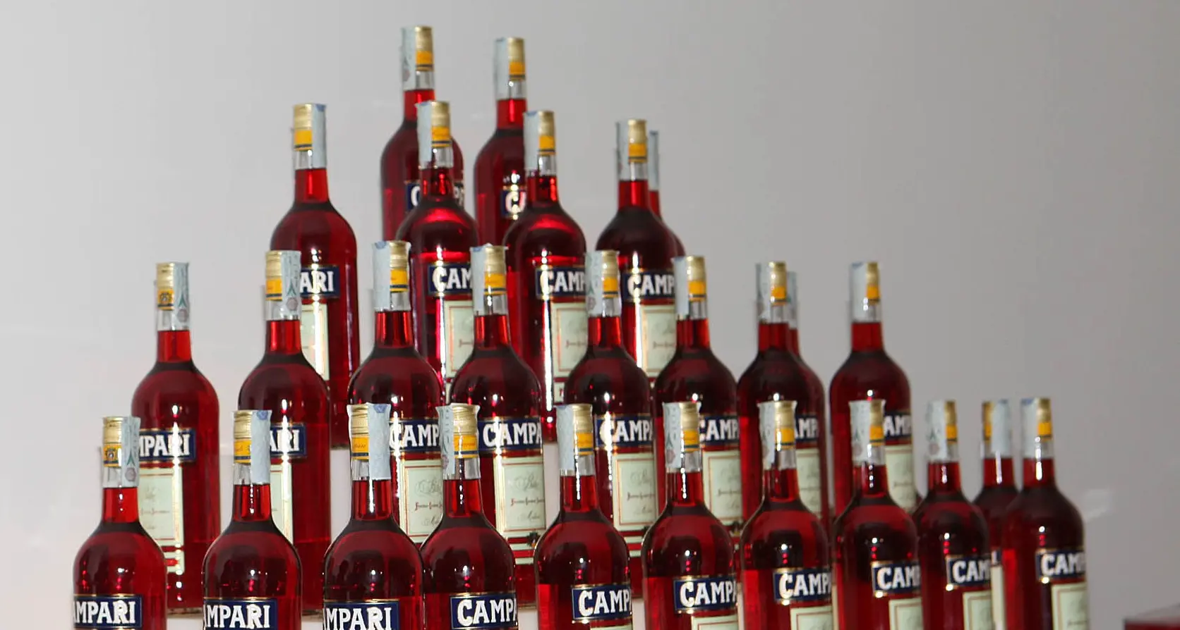 Campari, la Guardia di Finanza sequestra 1,2 miliardi in azioni: nel mirino la exit tax\n