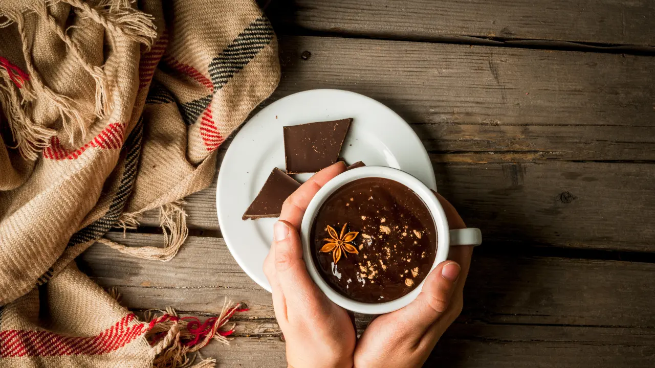 Una tazza di... solidarietà: a Serra\u00A0la cioccolata calda diventa gesto d’amore per i piccoli malati oncologici\n