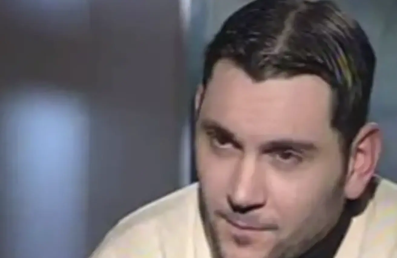 Evade Elia Del Grande, l’autore della strage di Cadrezzate: scavalca il muro della casa-lavoro di Castelfranco Emilia