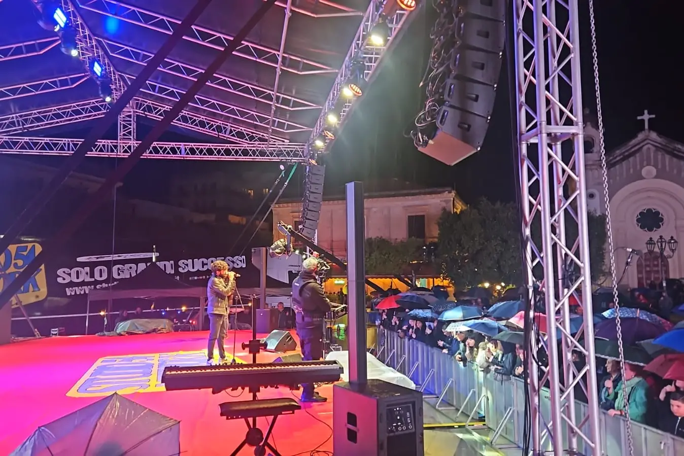Locri, Studio54 spegne 40 candeline: festa in piazza per la radio “on the road”\n