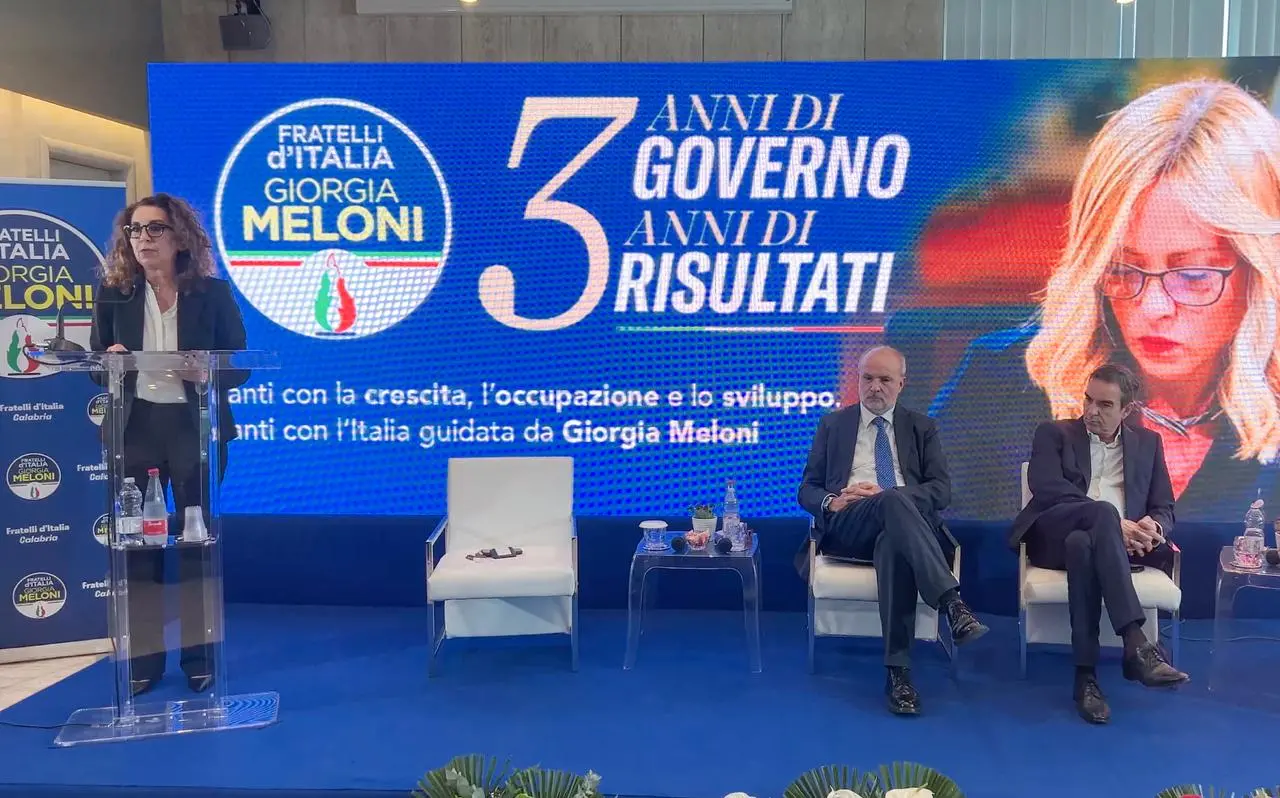 A Catanzaro i tre anni del governo Meloni: Schillaci promuove la sanità calabrese, Ferro e Sbarra rilanciano il Sud\n\n\n
