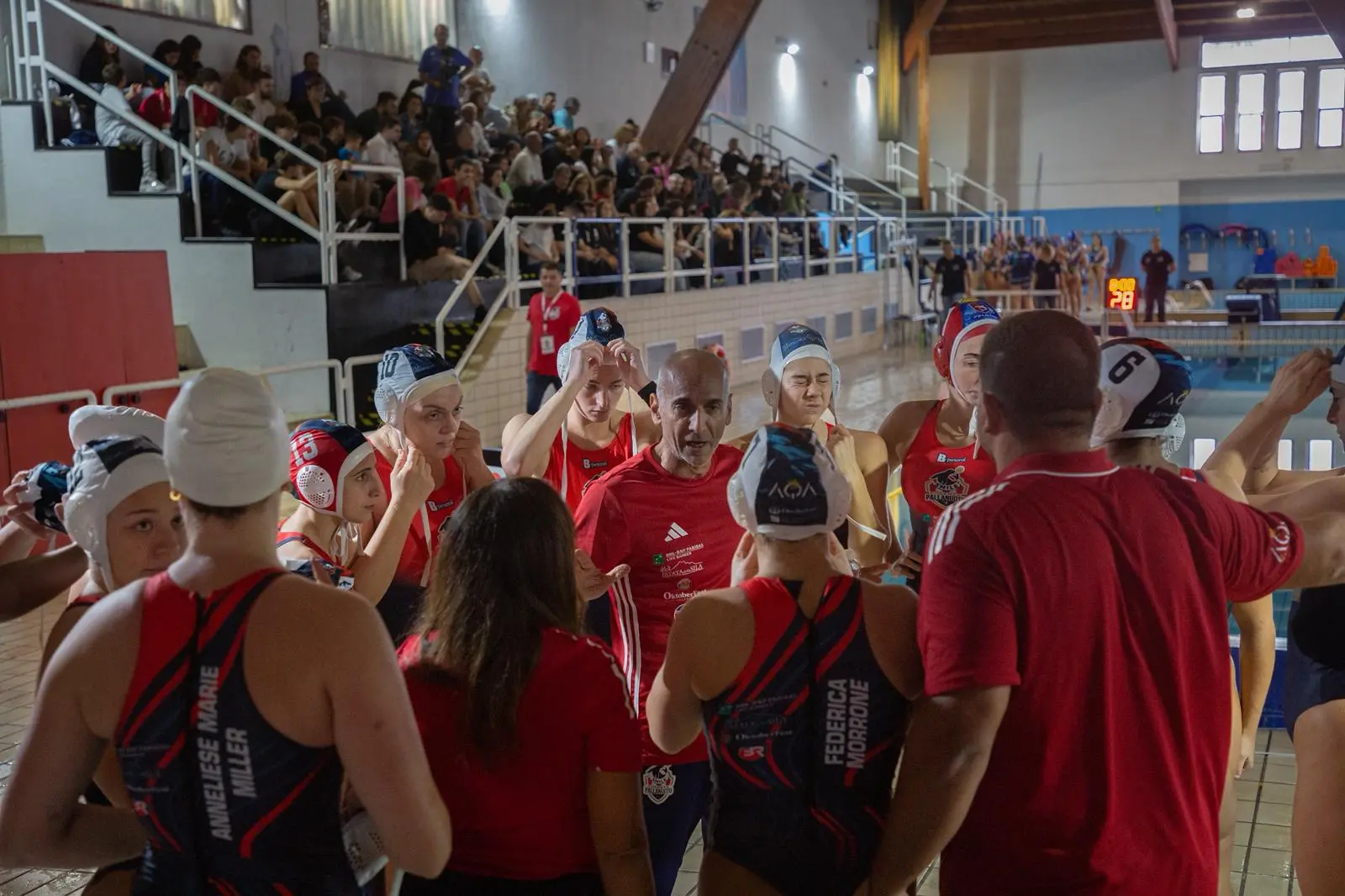Pallanuoto, la Smile Cosenza domina il Brizz Nuoto: 15-7 e spettacolo a Campagnano\n