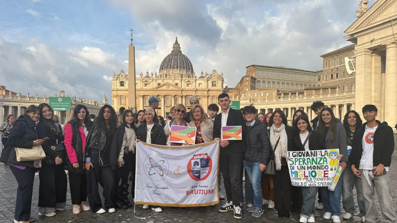 Dalla Calabria al Vaticano: l’entusiasmo delle Consulte studentesche al Giubileo del mondo educativo\n