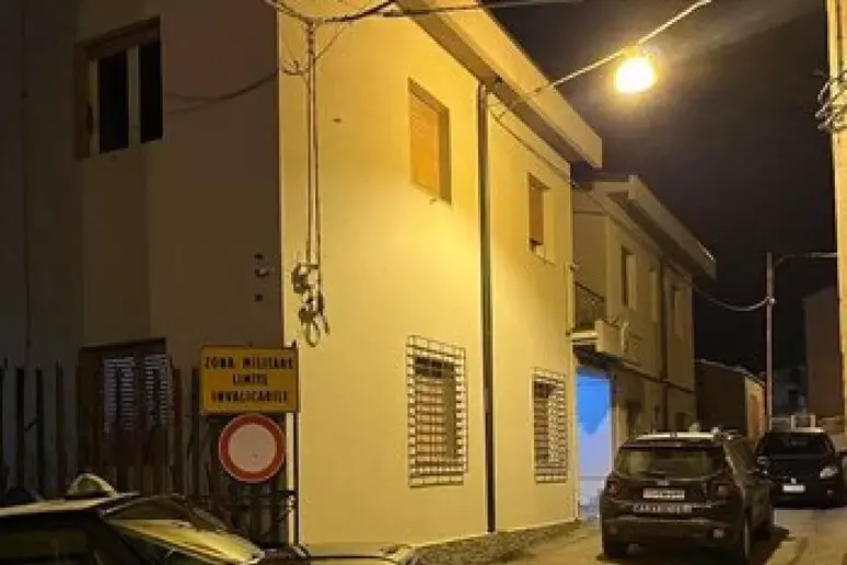 Sedicenne ucciso davanti a un bar nel Messinese: fermati due fratelli e il padre\n