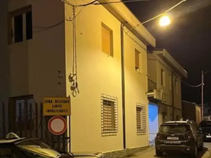 Sedicenne ucciso davanti a un bar nel Messinese: fermati due fratelli e il padre