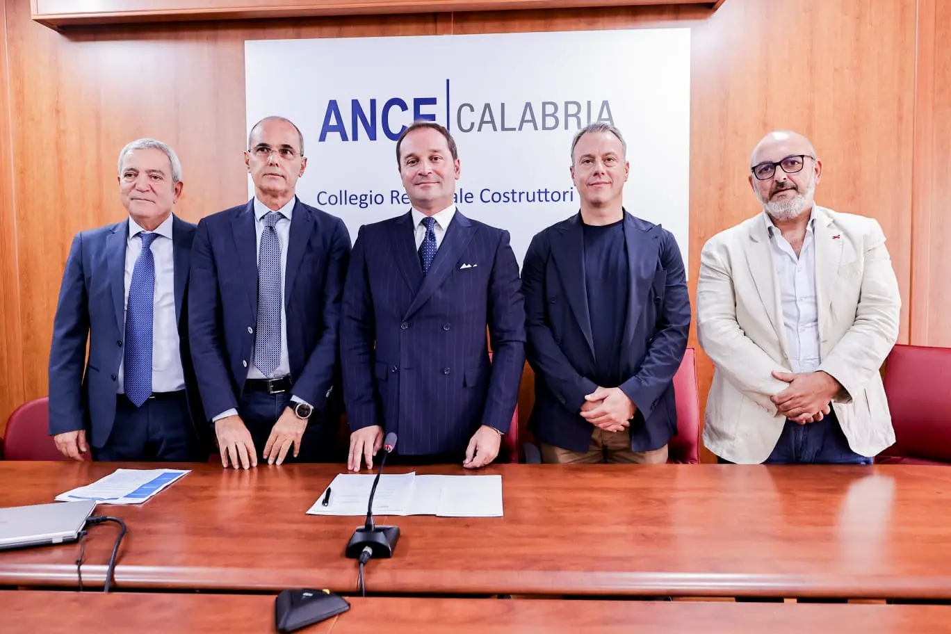 Crediti fiscali, l’allarme di\u00A0Ance Calabria:\u00A0«Le nuove norme mettono a rischio centinaia di imprese edili»\n