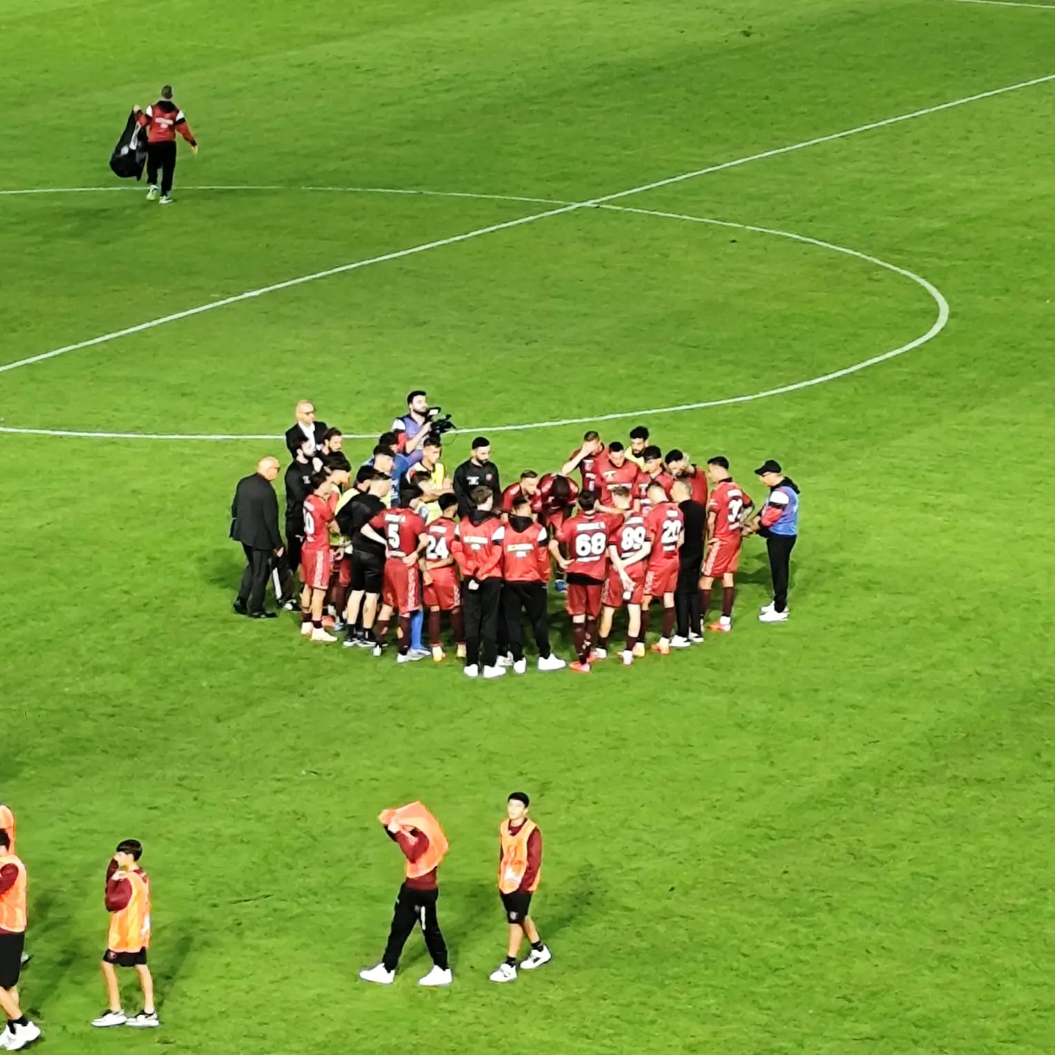 Reggina - Nuova Igea Virtus finisce 0-1 al Granillo: fischi, contestazione e una squadra ancora senza identità\n