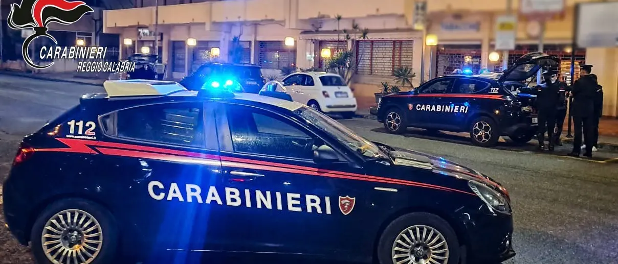 Halloween sicuro tra Villa San Giovanni e Bagnara: controllo straordinario dei Carabinieri\n