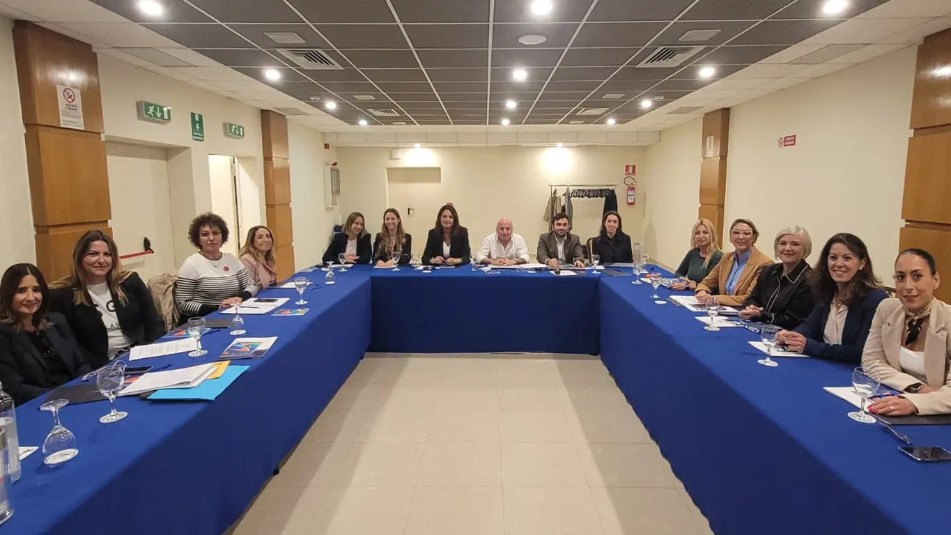 Caronte & Tourist: più donne assunte e più inclusione. Presentati i risultati\u00A0al Comitato Paritetico sulle Pari Opportunità\n