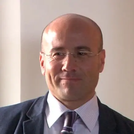Erosione e abusivismo sul litorale domizio, sequestrati dieci immobili a Castel Volturno\n